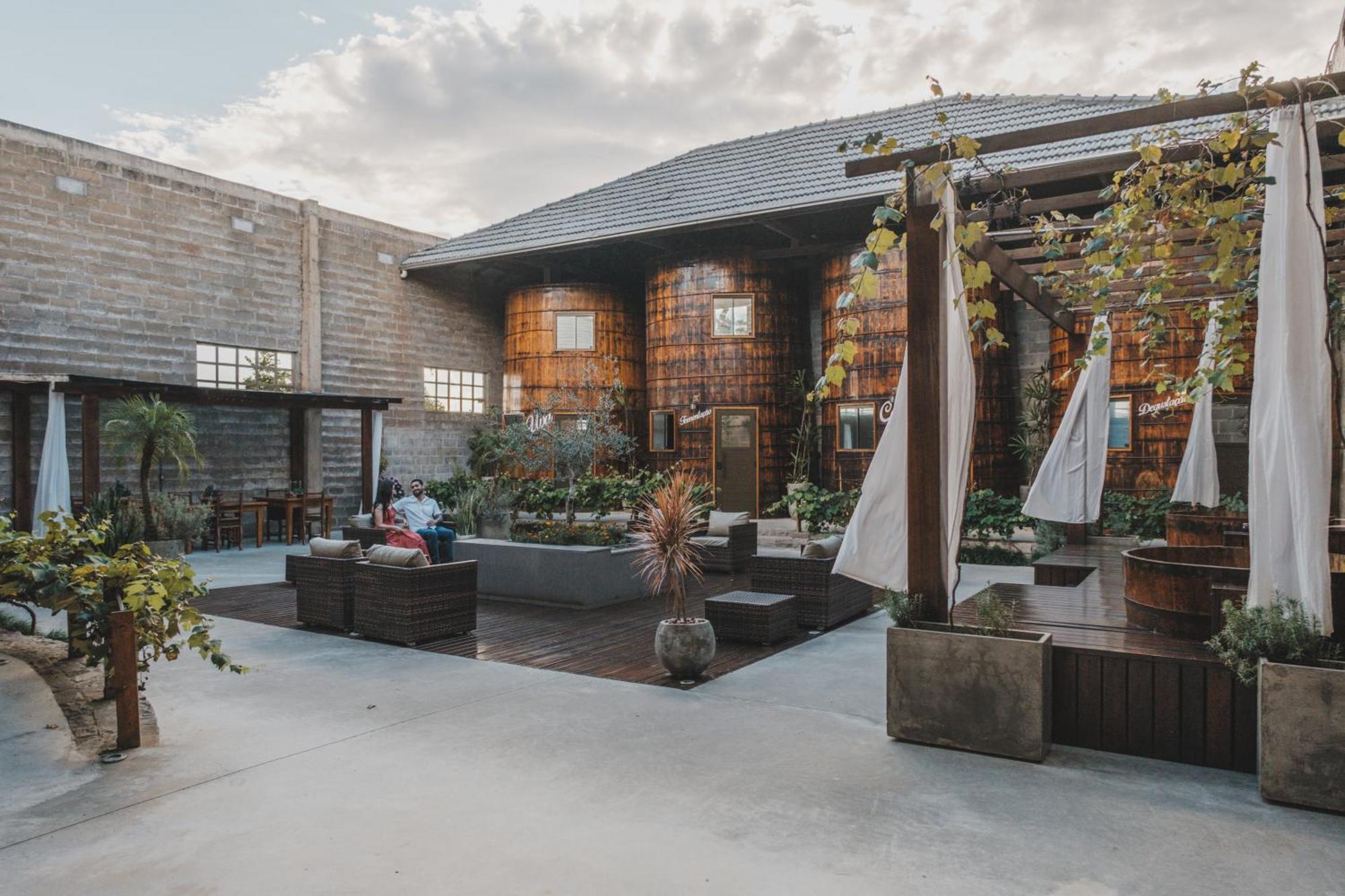 Villa Vinicolla Hospedagem Conceito Bento Goncalves Exterior photo