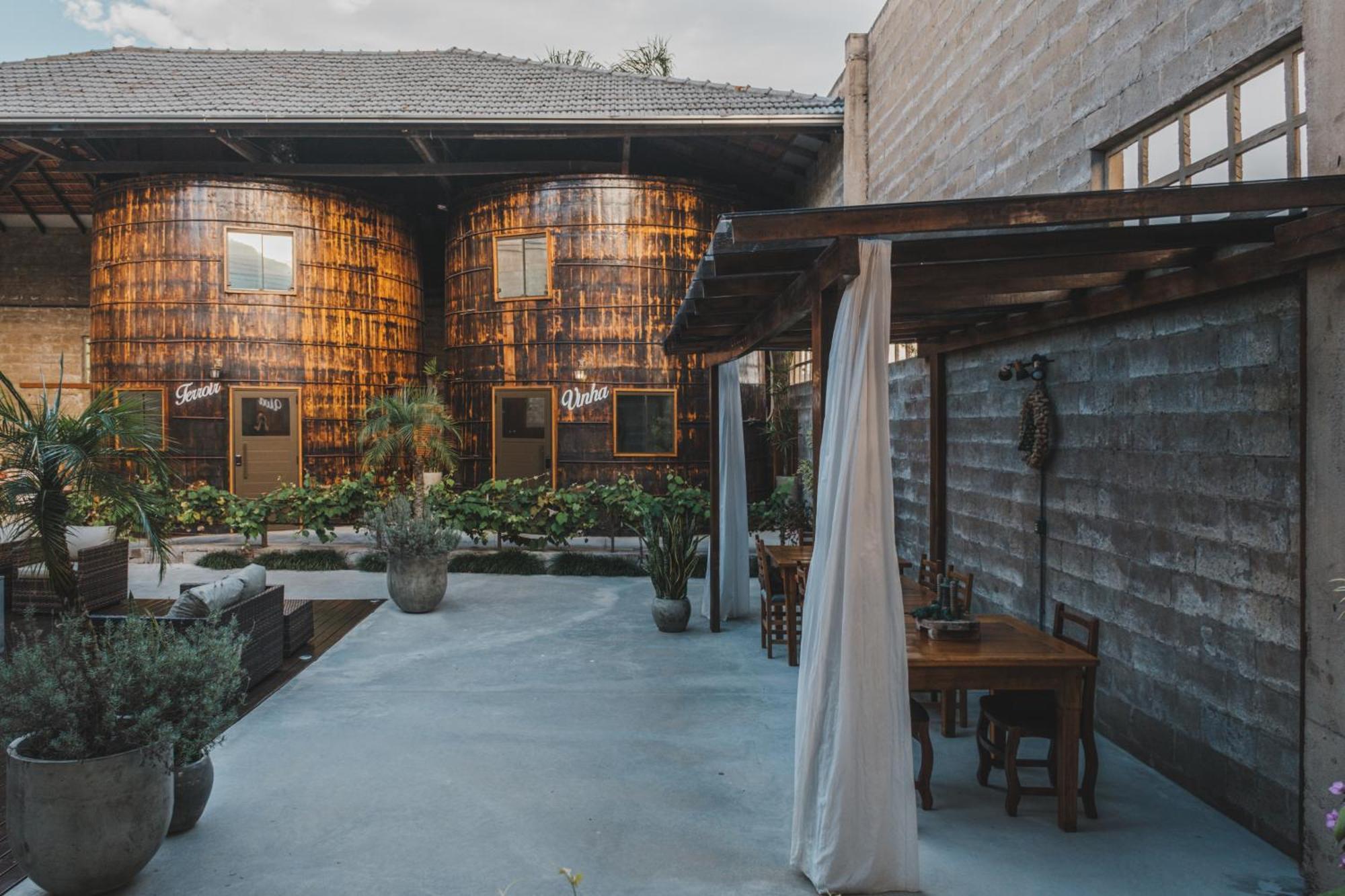 Villa Vinicolla Hospedagem Conceito Bento Goncalves Exterior photo